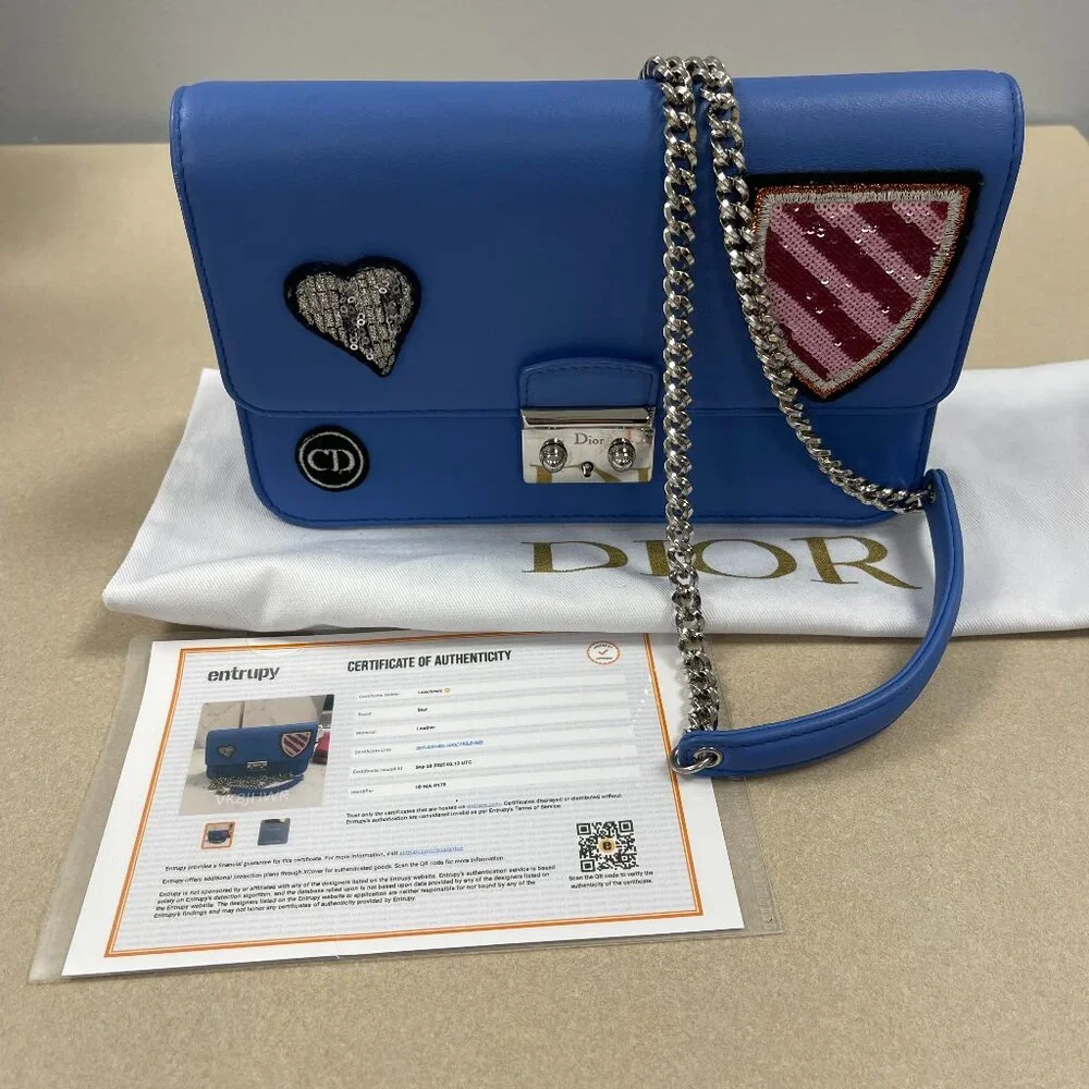 Christian Dior Miss Dior Promenade Heart Badge Wallet on a Chain - Preowned - Picture 2 of 13